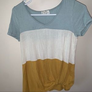 Multi color Maurice’s T shirt